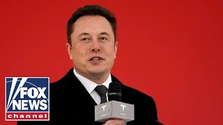 ‘DELETED’ Elon Musk ditches CrowdStrike amid global outage [upl. by Niveb]