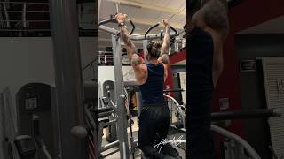 How to Assisted pull up machine  dominadas asistidas workout gym pullup [upl. by Trab335]