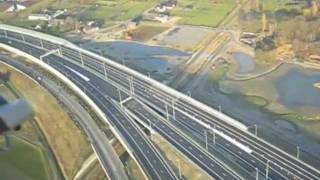 A74 in vogelvlucht over de Autosnelweg Aus Vogelperspective über die Autobahn A74A61 [upl. by Aldos207]