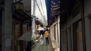 Alley Poem Ikseondong Hanok Street 2 • Seoul Korea  Memories fill the alley 여행시 journeypoem [upl. by Lydie]