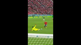 FALTOU FAIR PLAY GOLEIRO SENTE O TENDÃO E VARGAS FAZ O GOL  CHILE X BOLÍVIA  shorts  sportv [upl. by Nitsuga]