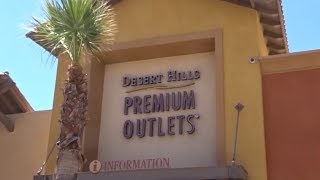 Fun things going on at the Desert Hills Premium Outlets Cabazon California [upl. by Rocky]