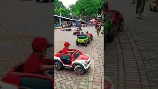 Naik mobil mobilan di alun alun Gresik [upl. by Chere]