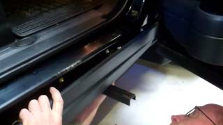 How to fit side steps to a Land Rover Discovery 3  LR3 PART 2 VTK500010 [upl. by Melville]