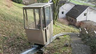 Privater Schrägaufzug mit Brücke Fahrt  private inclined lift with a bridge Switzerland [upl. by Essilrahc]