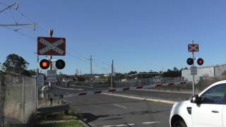 Level Crossing Unanderra Princes Hwy NSW Australia [upl. by Ledeen499]