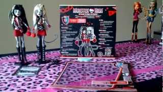 Monster High WereCat Twins Review [upl. by Ardnuahc]