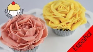 ¡Cupcakes Haz Cupcakes con Rosas Victorianas de Crema de Mantequilla  MiAdiccionaCupcakes [upl. by Corsetti]