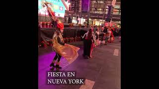 Cumbia Poblana en New York Time Square [upl. by Ehrman286]