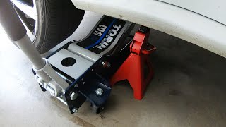 VW Passat Jacking points Jack stands locations Weight distribution [upl. by Sisto]