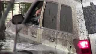 06 HEMI Jeep Grand Cherokee WK lake crossing nearly swamped Jeep [upl. by Aham]