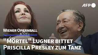 Wiener Opernball Lugner bittet Priscilla Presley zum Tanz  AFP [upl. by Urian]