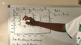 Solución de Circuito Eléctrico usando el método de Mallas [upl. by Oiramat]