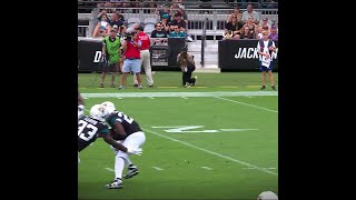 Foye Oluokun intercepts the Sam Darnold pass vs Minnesota Vikings [upl. by Bethina]