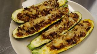 Gefüllte Zucchini mit Hackfleisch [upl. by Erasmus443]