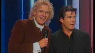 Pierce Brosnan bei Wetten dass 1997  Die Sekretärinnen [upl. by Suckow]