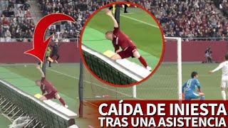 La caída de Iniesta tras asistir a Podolski se volvió viral al instante  Diario AS [upl. by Mapes]