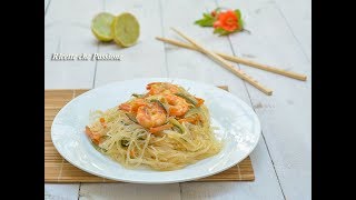 Noodles con verdure e gamberi  Ricette che Passione [upl. by Erde890]