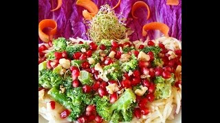 Raw vegan recept på marinerad broccoli med äpplenudlar [upl. by Clarke]