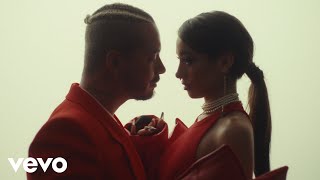 J Balvin Maria Becerra  Qué Más Pues Official Video [upl. by Inglis]