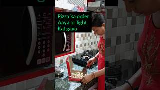 pizza ka order aaya or light cut ho gaya anitavegcloudkitchen cloudkitchen pizzaorder [upl. by Namialus]