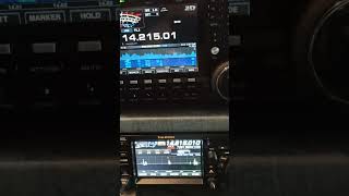 Icom IC 7700 vs Yaesu FTDX10  Selectivity [upl. by Enilra903]