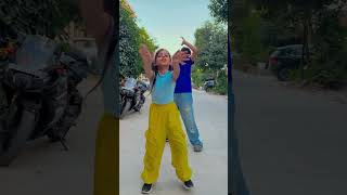 Trending dance❤️🥰ytshorts dance viraldance bollywood subscribe dancewithakira youtube [upl. by Werdnaed]