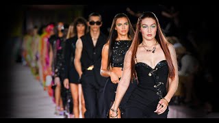 Versace Spring Summer 2022  Fashion Show [upl. by Granniah]