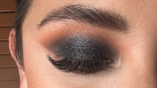 Smokey eye negro con glitter New Year’s Eve makeup🎉🍾2️⃣0️⃣2️⃣4️⃣ [upl. by Parnell]