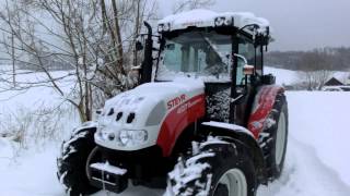 Steyr KOMPAKT 4075 im Schnee [upl. by Hildegarde]