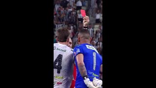 GOLEIRO EXPULSO E ATACANTE FAZ GRANDE DEFESA NO GOL  CEARÁ X OPERÁRIO  Shorts  geglobo [upl. by Kerril]